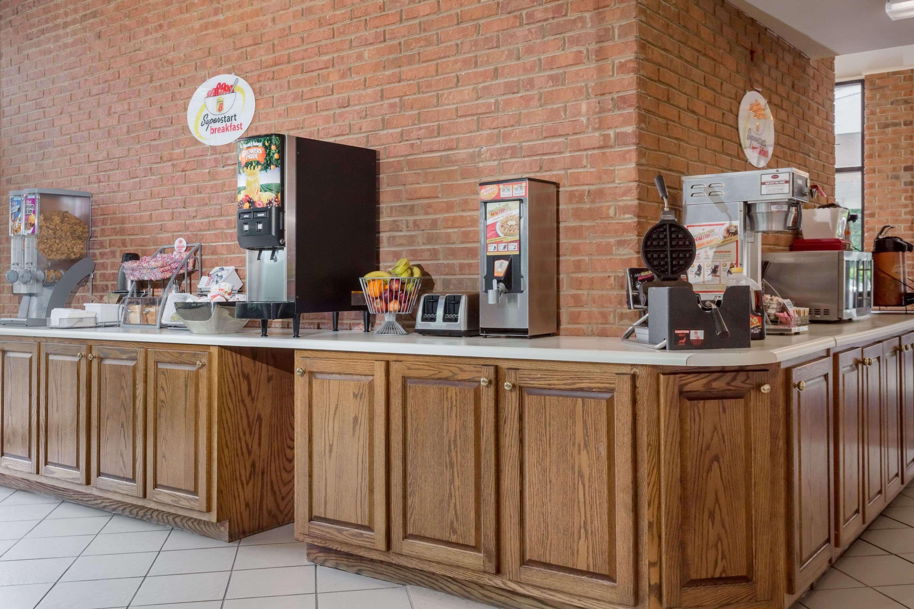 Quality Inn Cornelia Exterior photo