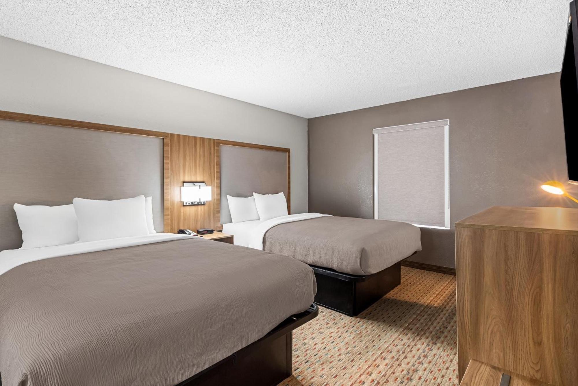 Quality Inn Cornelia Exterior photo