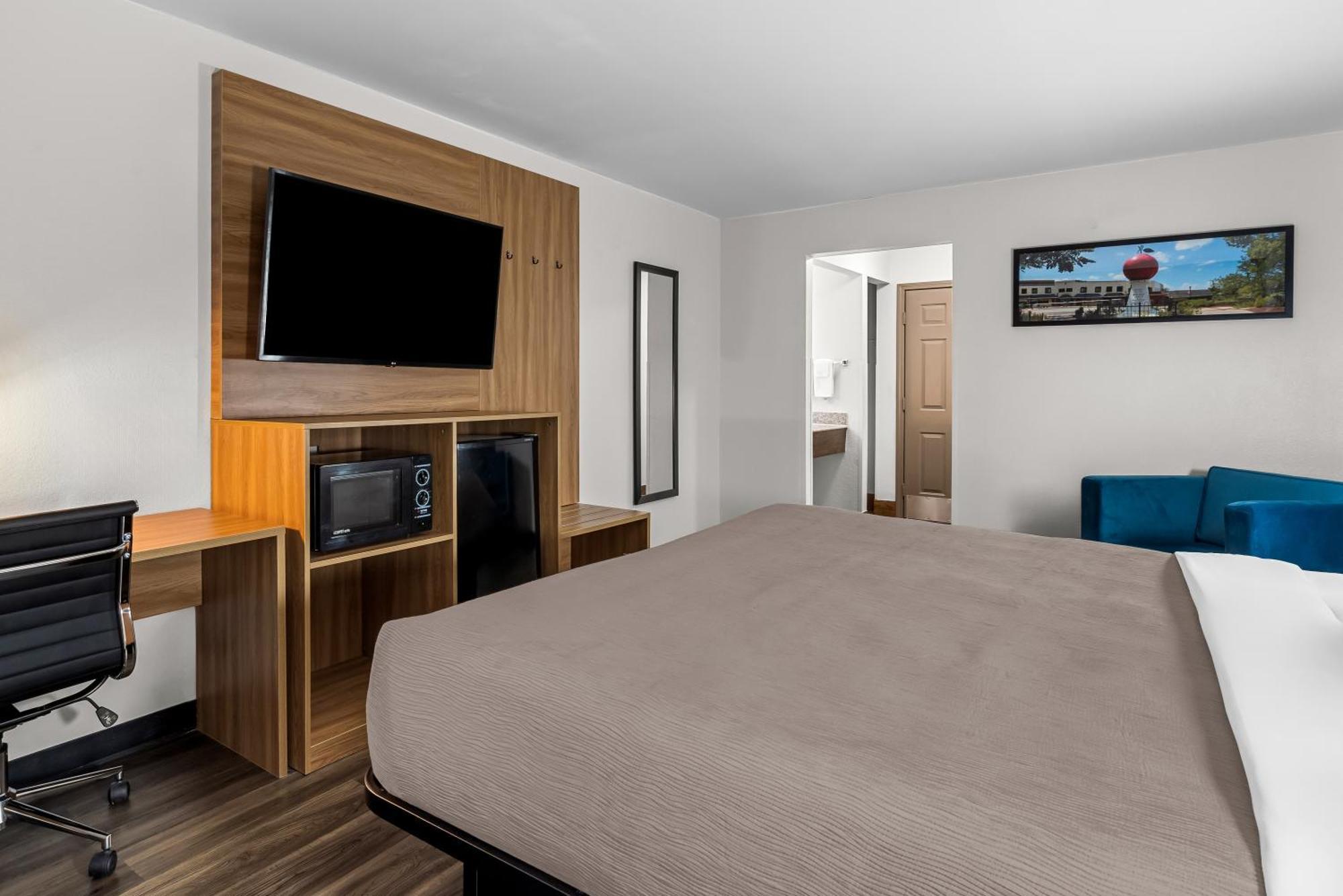 Quality Inn Cornelia Exterior photo