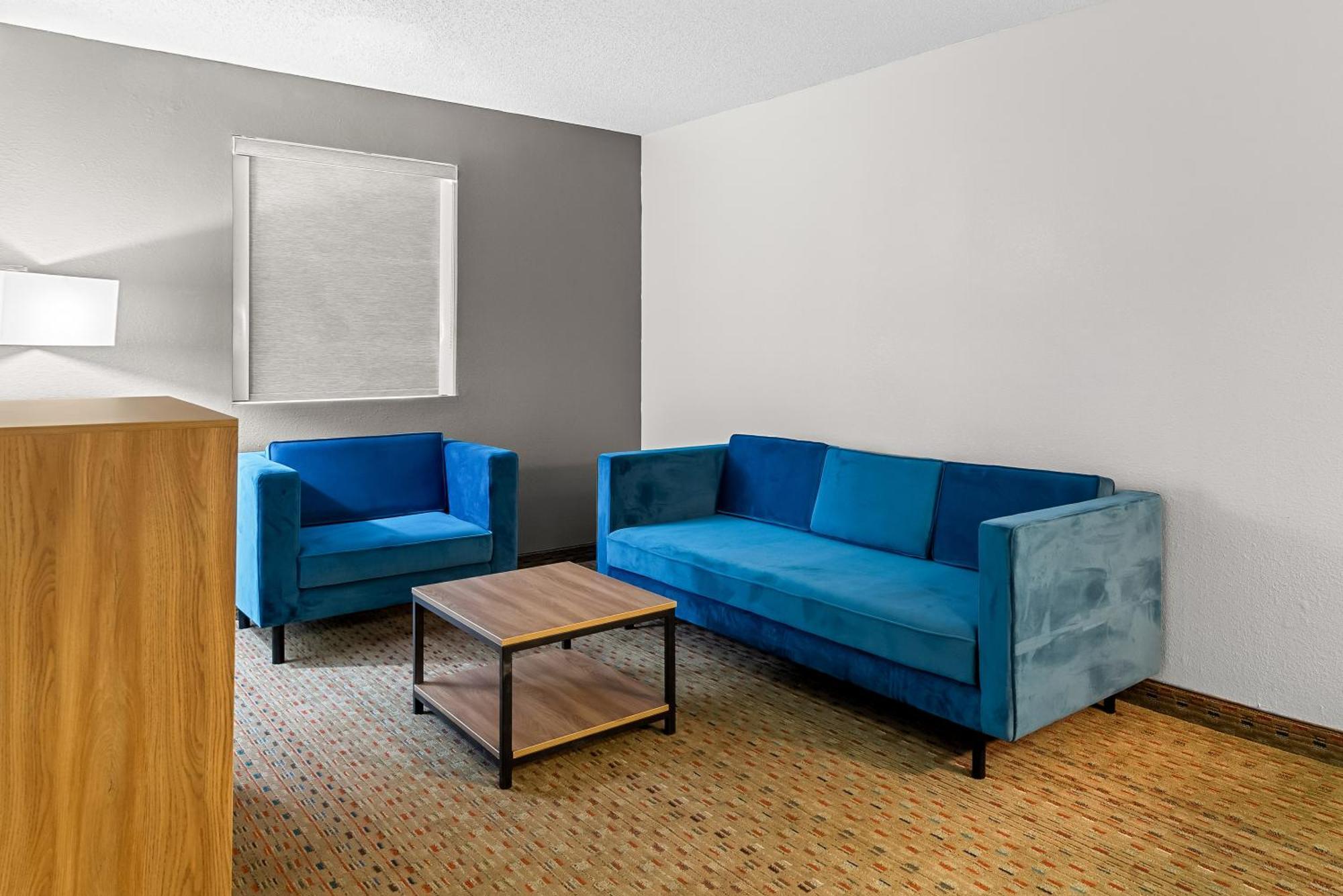 Quality Inn Cornelia Exterior photo