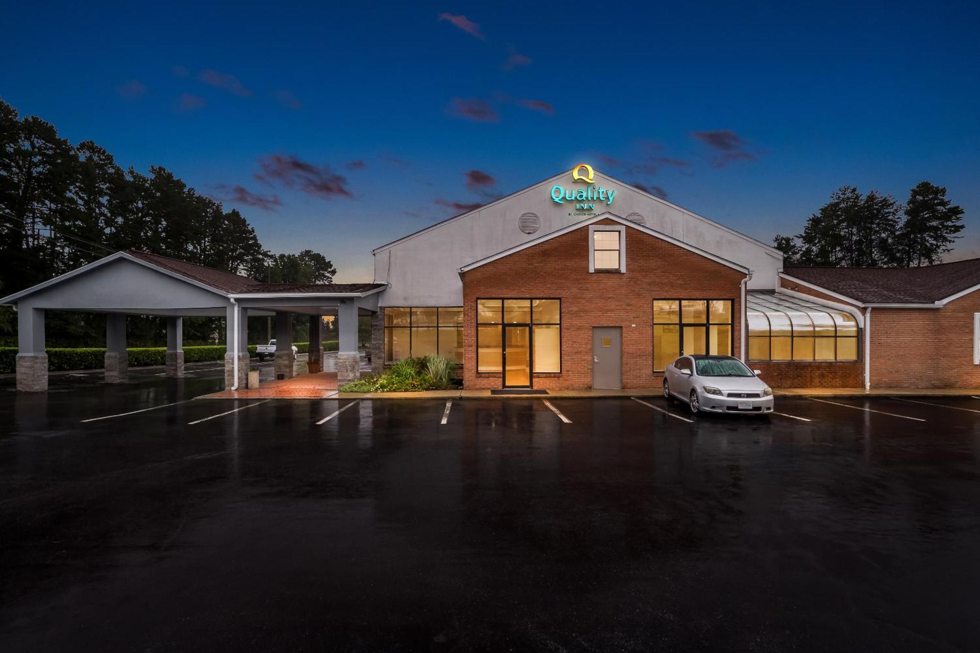Quality Inn Cornelia Exterior photo